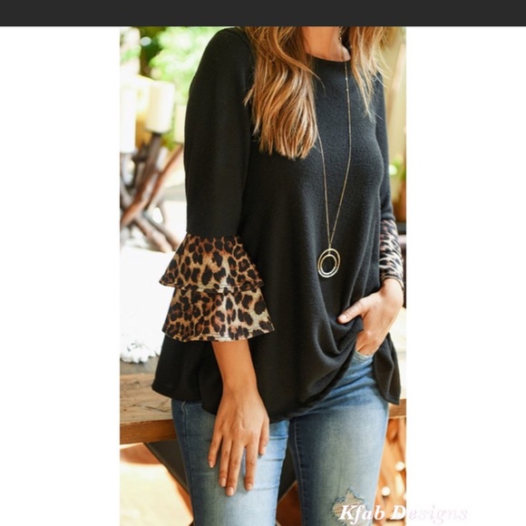 [M-XL]Leopard Print Bell Ruffled Sleeves top - Picture 2 of 4